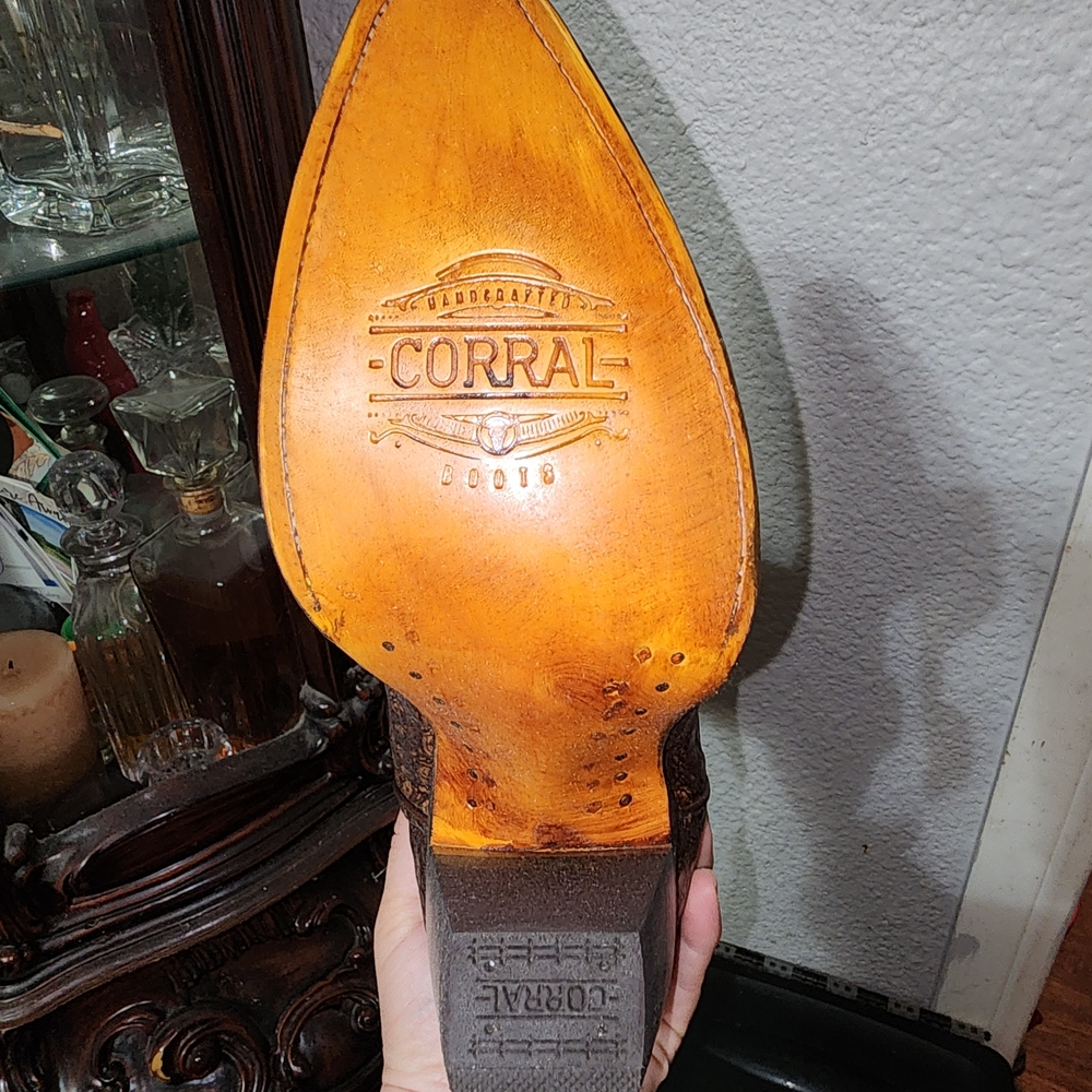 Corral Ladies Caiman Luxury Cowgirl Boots - Picture 4 of 4
